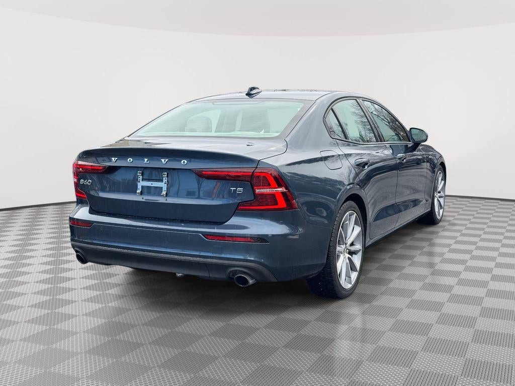 2020 Volvo S60 T5 Momentum