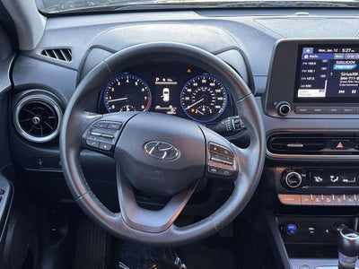 2022 Hyundai KONA SEL