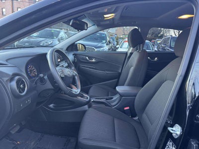 2022 Hyundai KONA SEL
