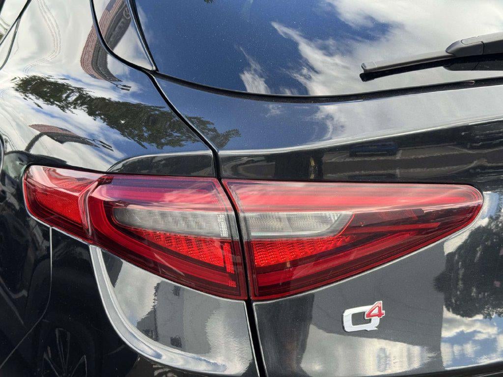2023 Alfa Romeo Stelvio Veloce AWD