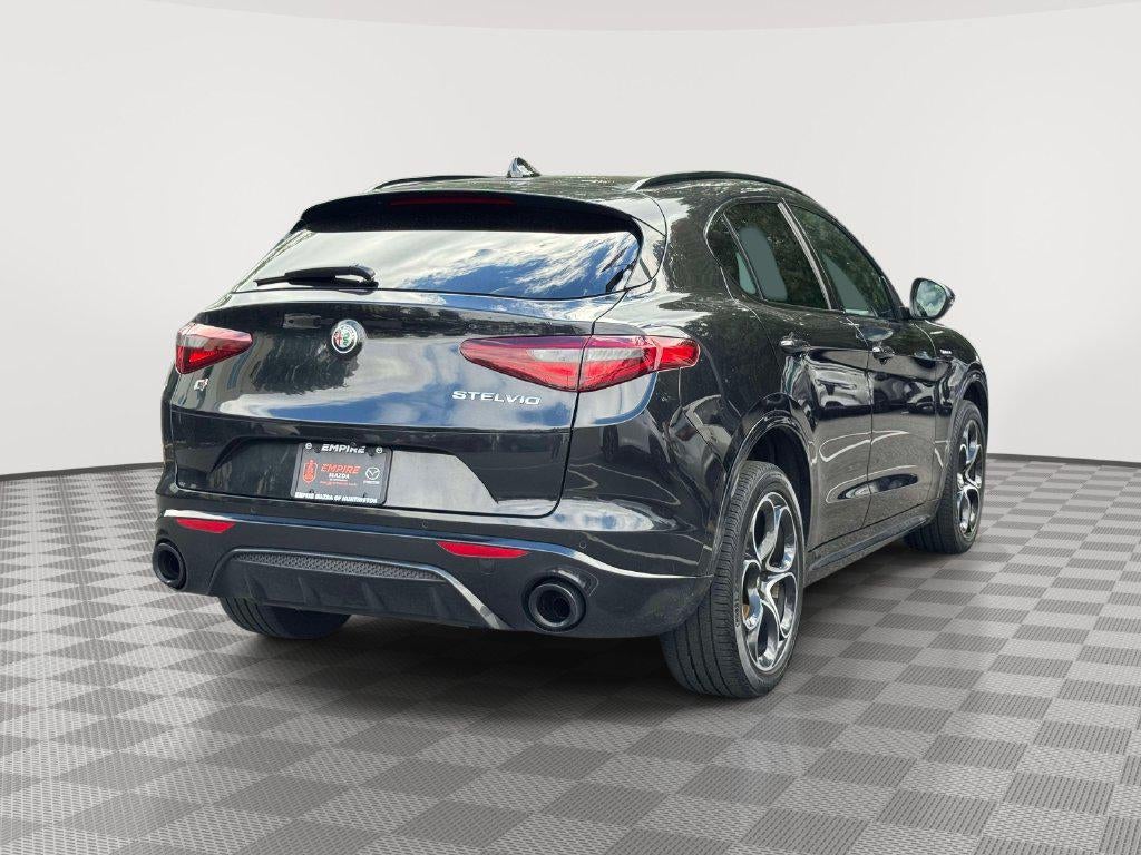 2023 Alfa Romeo Stelvio Veloce AWD
